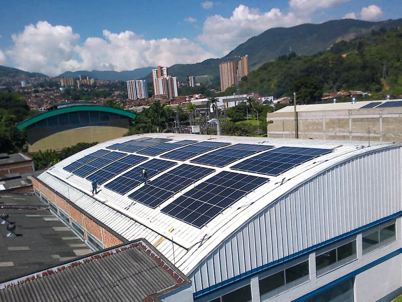proyecto paneles solares en industrias